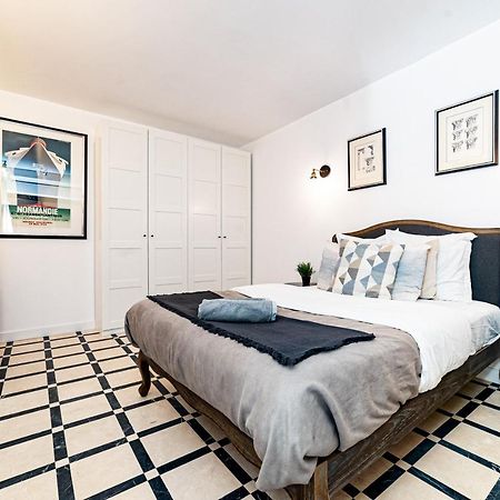 Appartamento Luxurious Triplex - Marais & Montorgueil Parigi Esterno foto